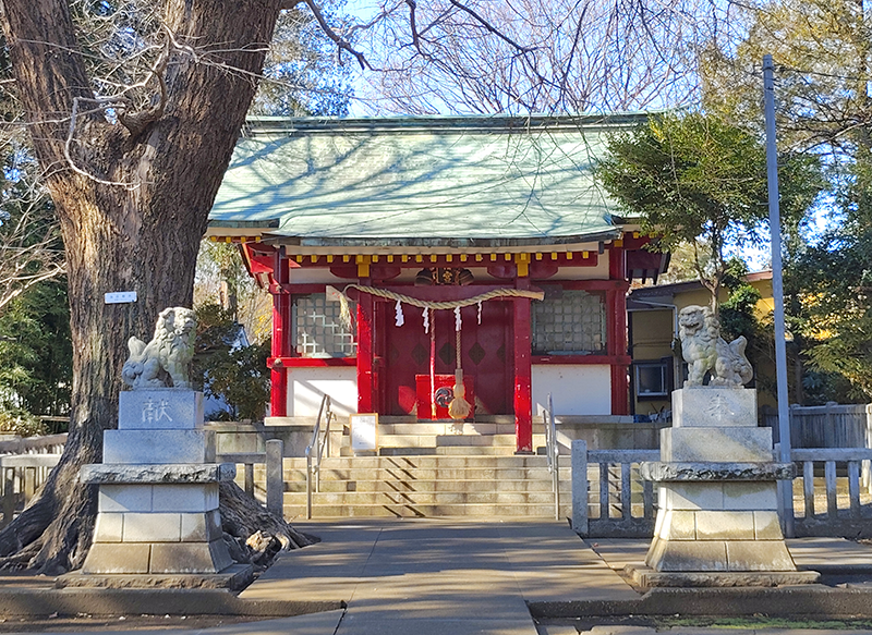 粕谷八幡神社の本殿の写真です